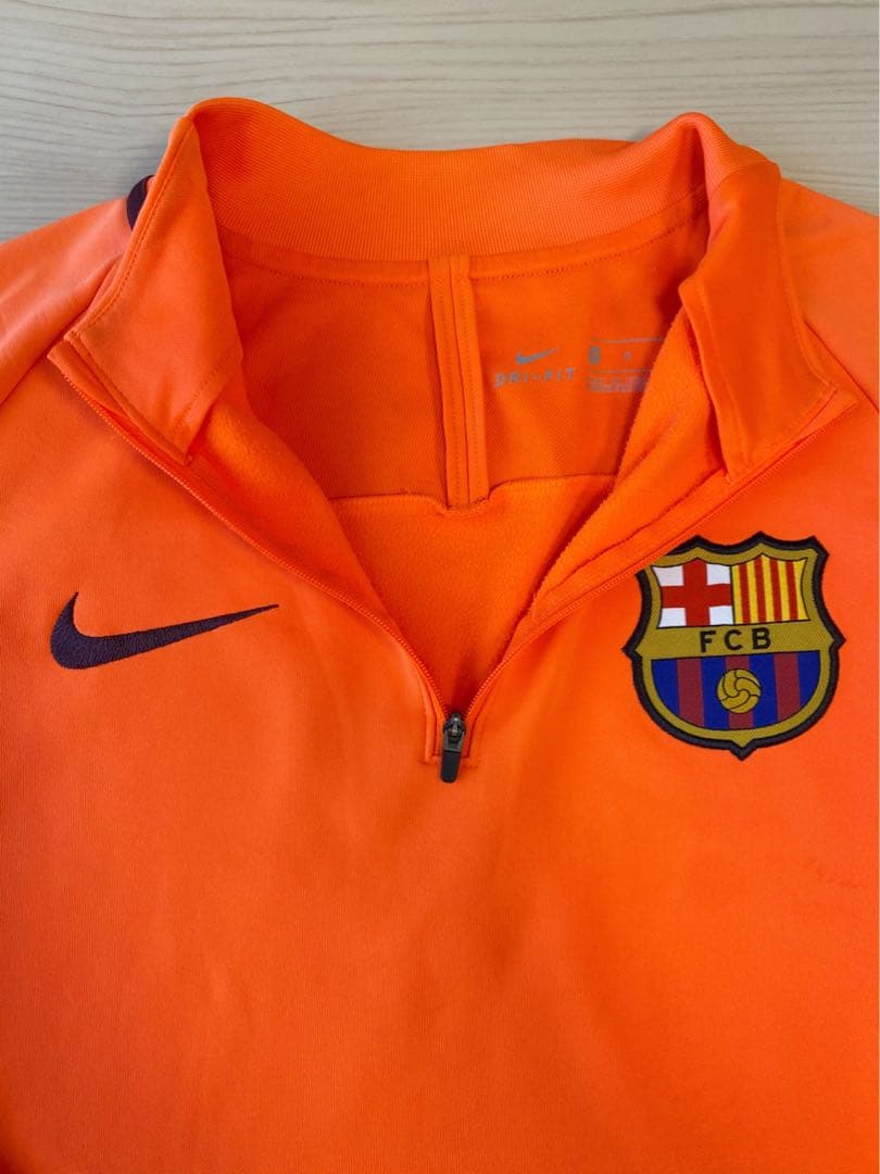 ✳️美品✳️バルセロナ　サッカーウェア　ナイキ　フットサル　ウェア　長袖　M