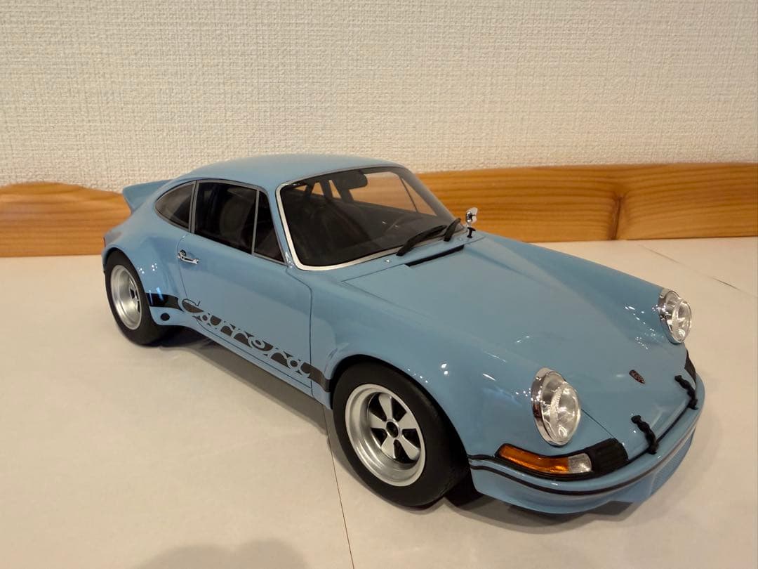 ポルシェ911 Carrera RS2.7ミニカー1/18