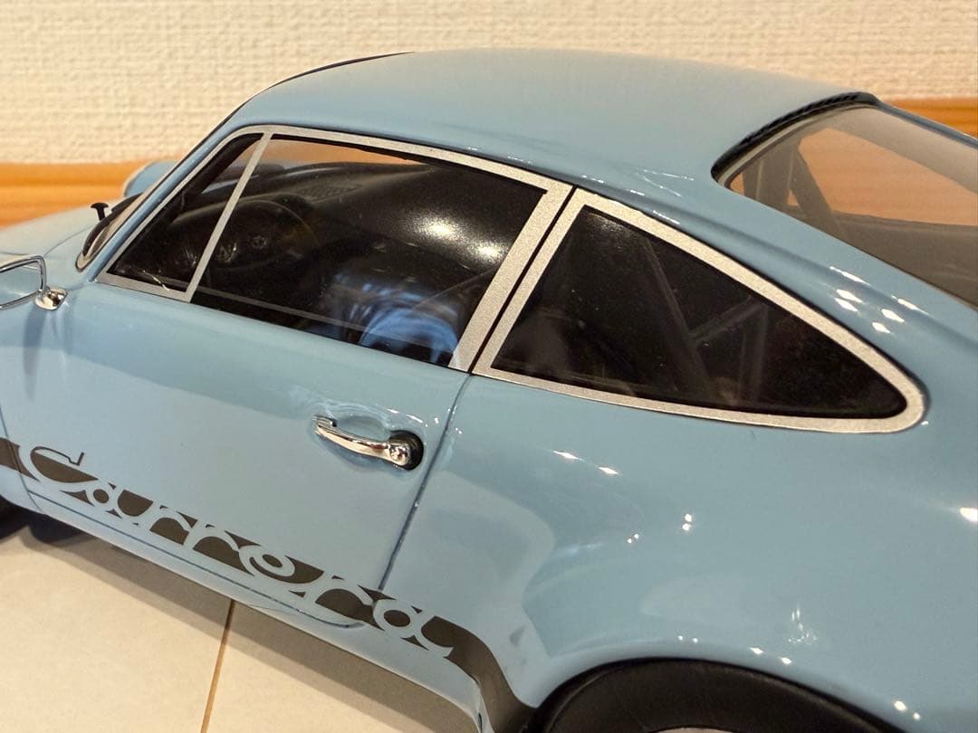 ポルシェ911 Carrera RS2.7ミニカー1/18