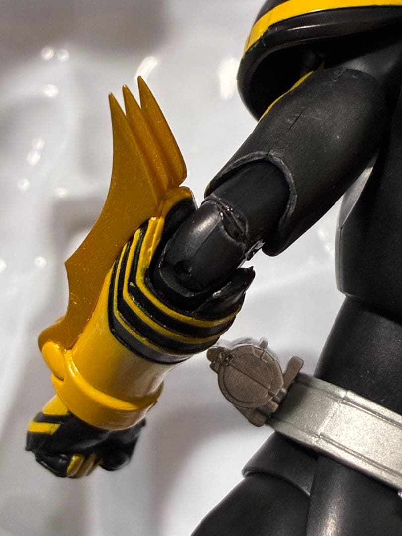 【ジャンク品】S.H.Figuarts 真骨彫 仮面ライダーオーズ タトバコンボ