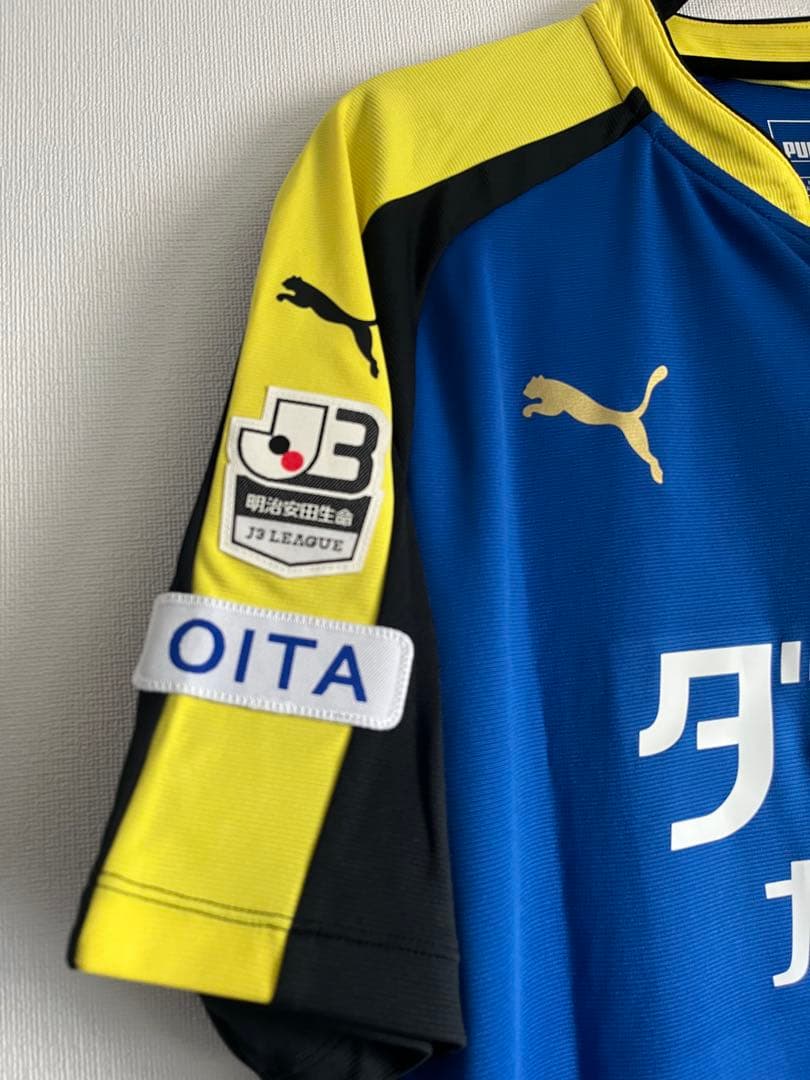 サッカー　大分トリニータ 2016 坂井大将 #28　ユニフォーム　サイン入り