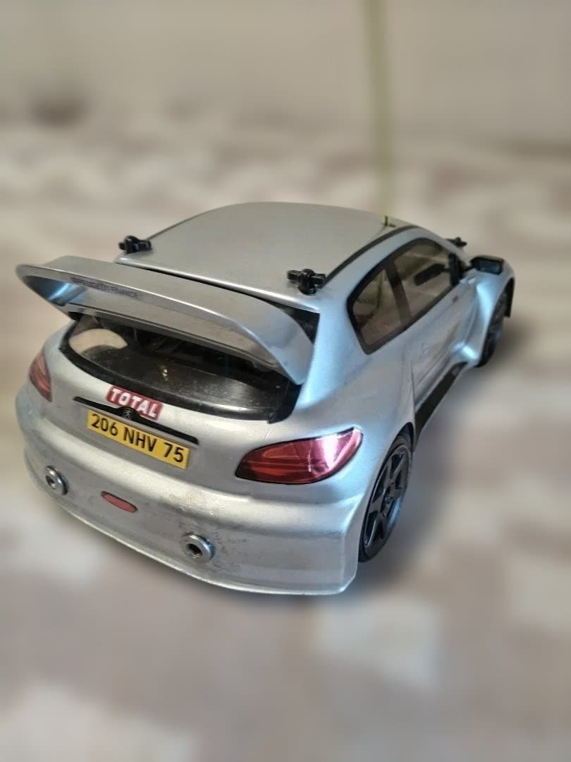 1/14nikko Peugeot 206 ラジコンカー