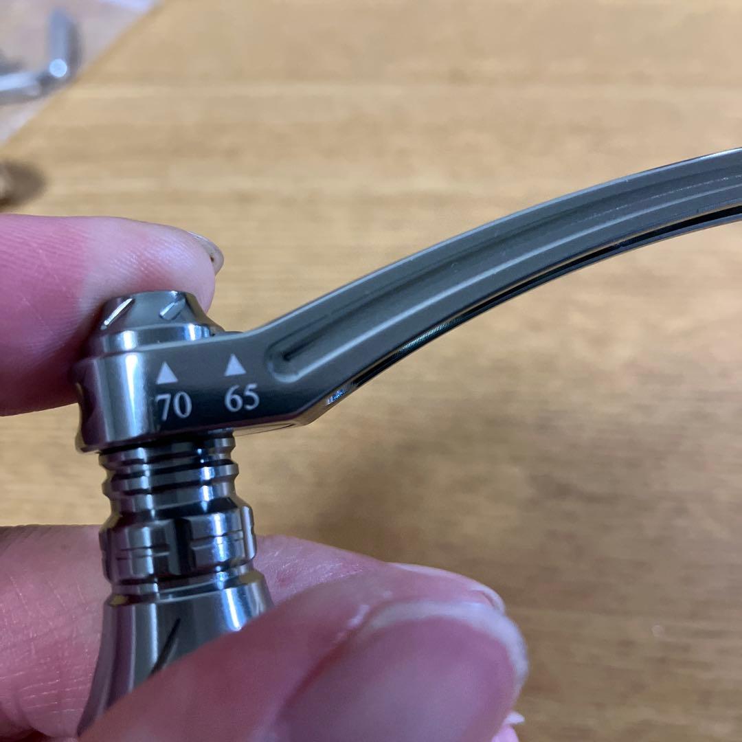 美品　シマノ用　ダイワ変更可能　ハイテン　パワーハンドル　65-70 スタンド