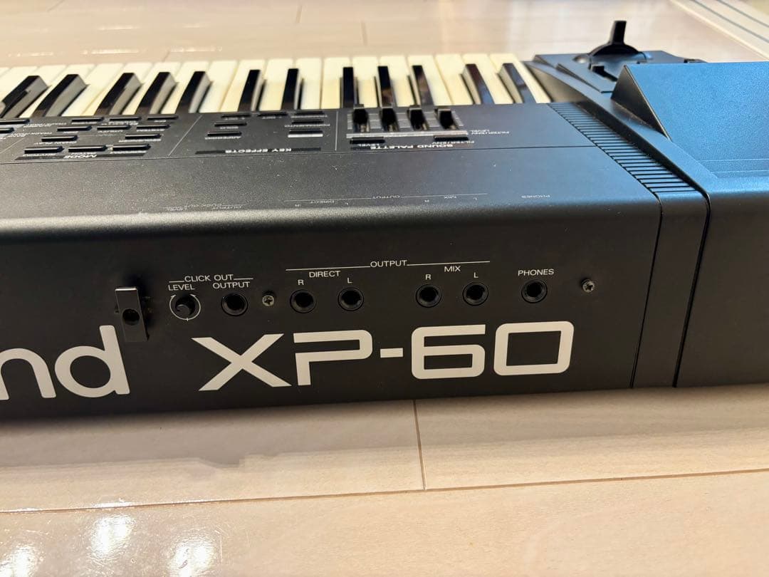Roland XP-60 シンセサイザー美品