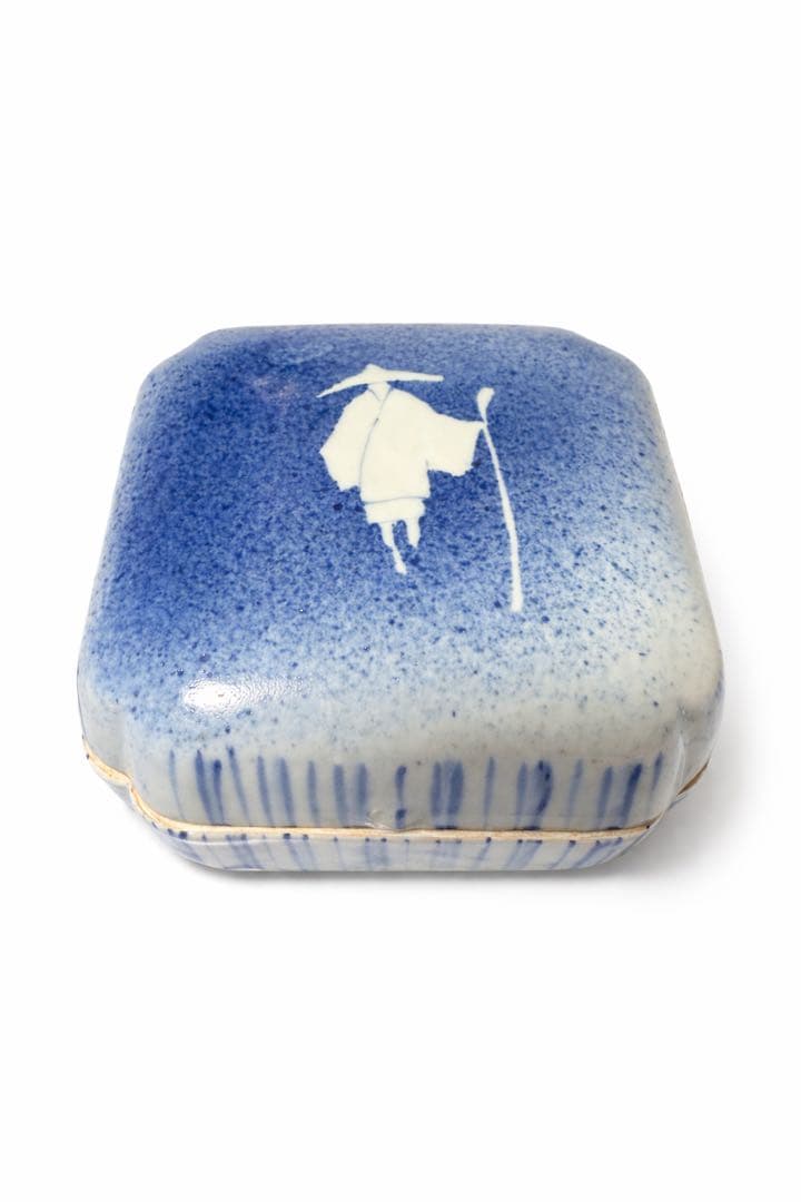 共箱付 瀧田項一 作 青釉 人物文 蓋物 小箱 食籠