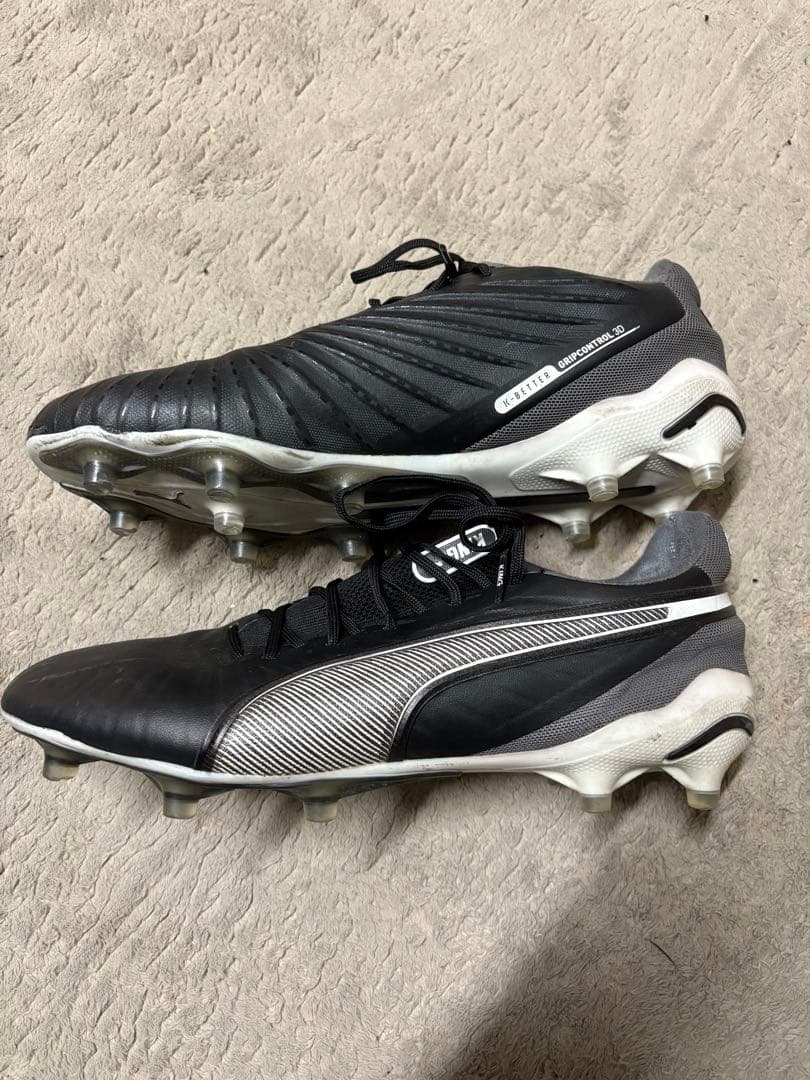 PUMA KING サッカースパイク