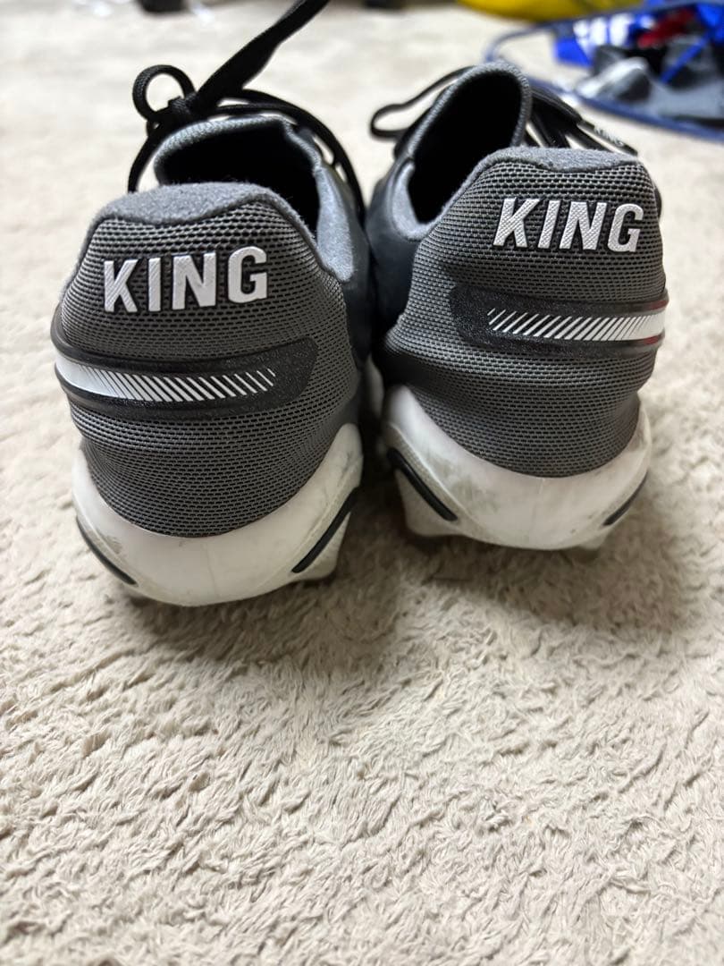 PUMA KING サッカースパイク