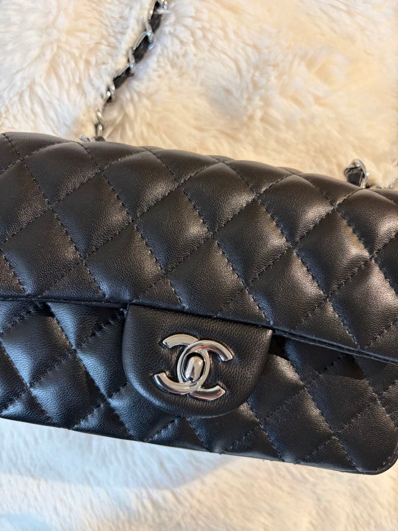 CHANEL ブラック キルティング バッグ　ノベルティ