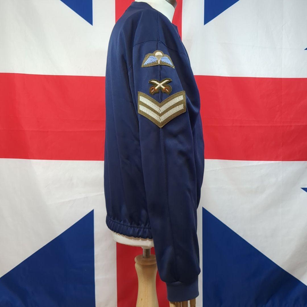 イギリス軍PTIジャケットウイング章＆階級章付き【実物美品】Made UK.