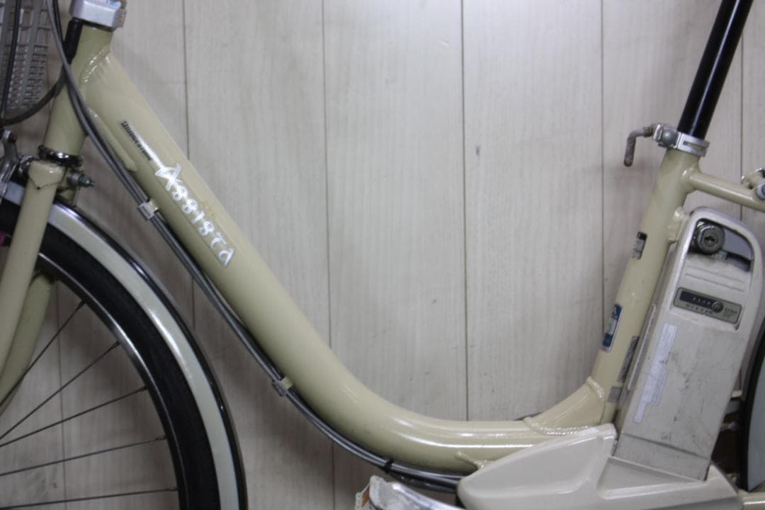 ブリヂストンアシスタA6L30 大容量8.1AH 26インチ 3段 LED