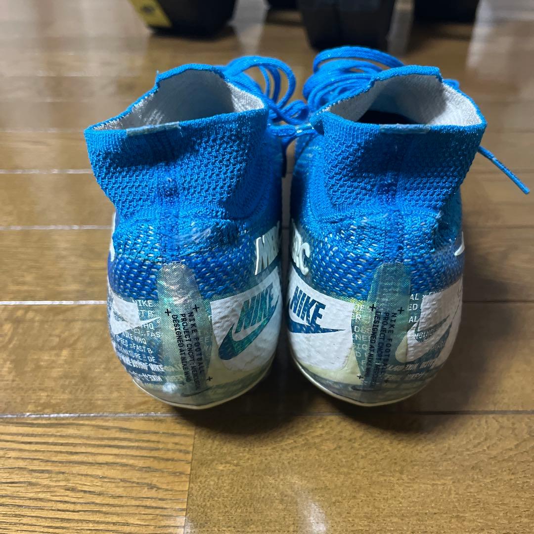 Nike Mercurial 青 ハイカット サッカーシューズ