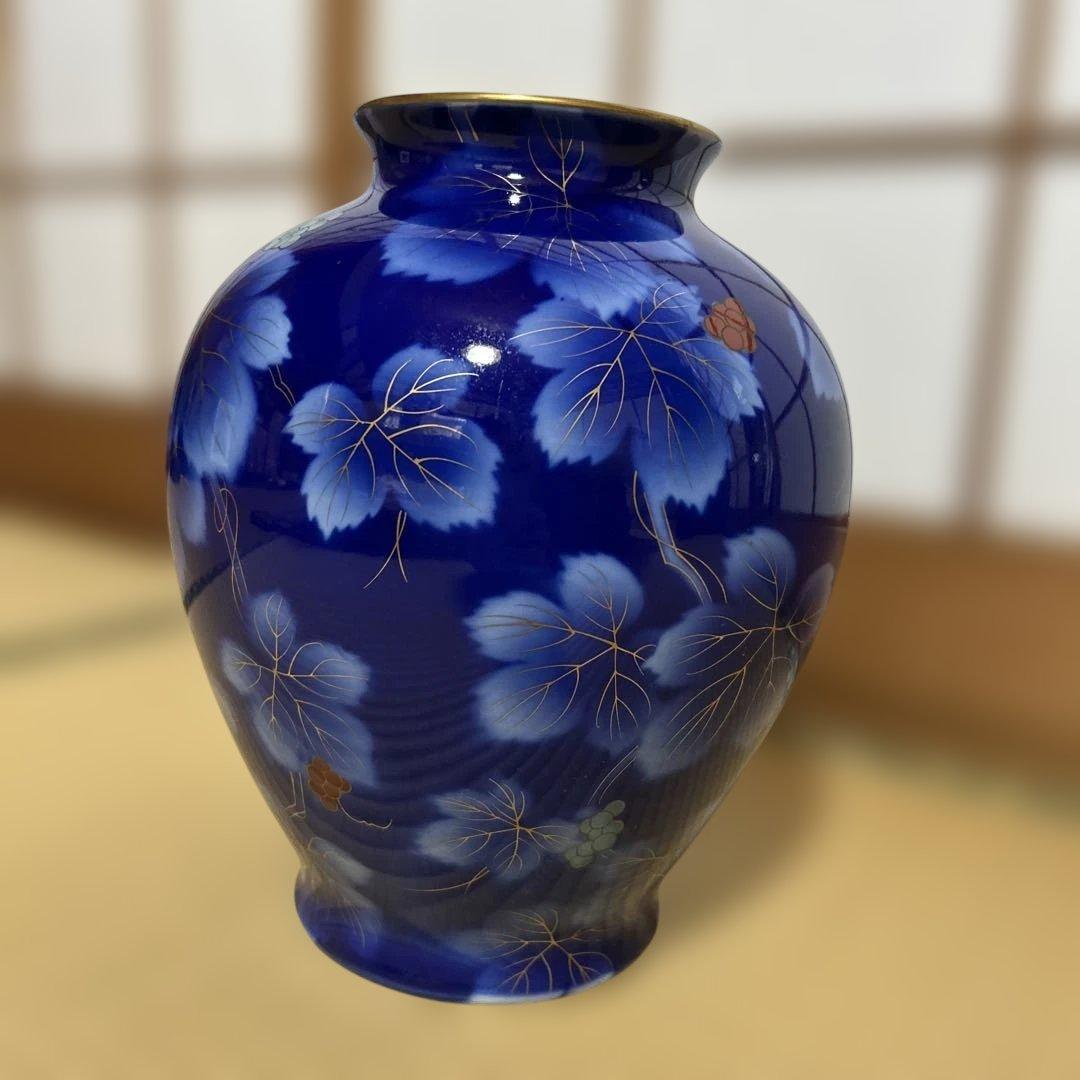 有田焼　深川製磁　金彩　瑠璃　葡萄　花瓶　宮内庁御用達
