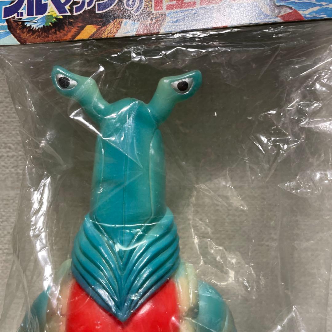 B-CLUB復刻版怪獣シリーズ ブルマァク ジャイアントペガッサ星人 (蓄光版)