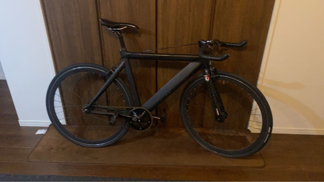 トライアスロンバイク ブラック 700C