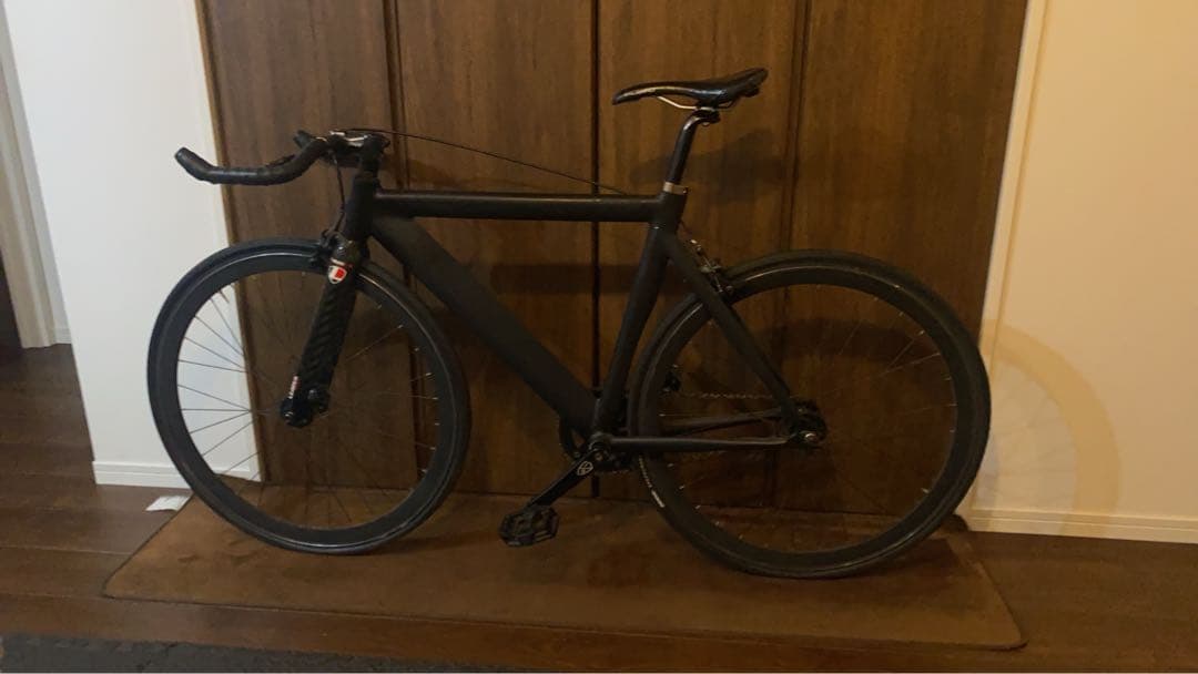 トライアスロンバイク ブラック 700C