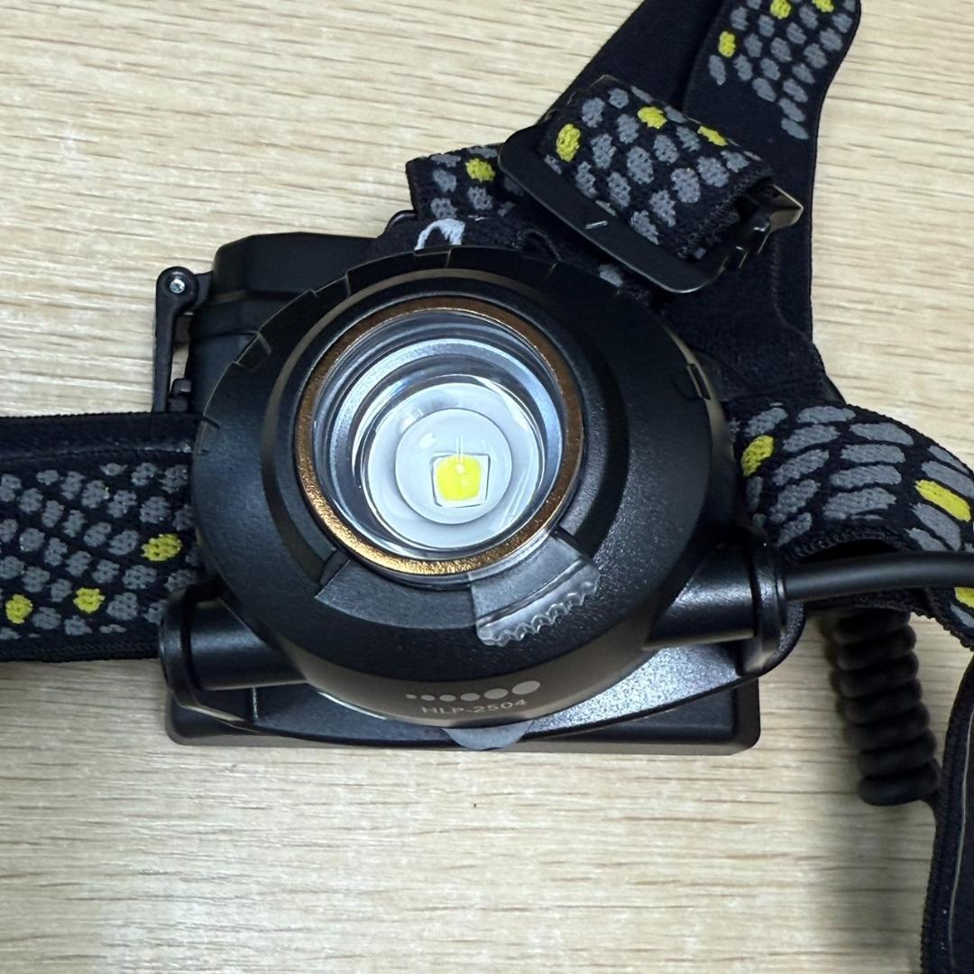 ★未使用　ジェントス　LEDヘッドライト　ヘッドウォーズ　HLP-2504