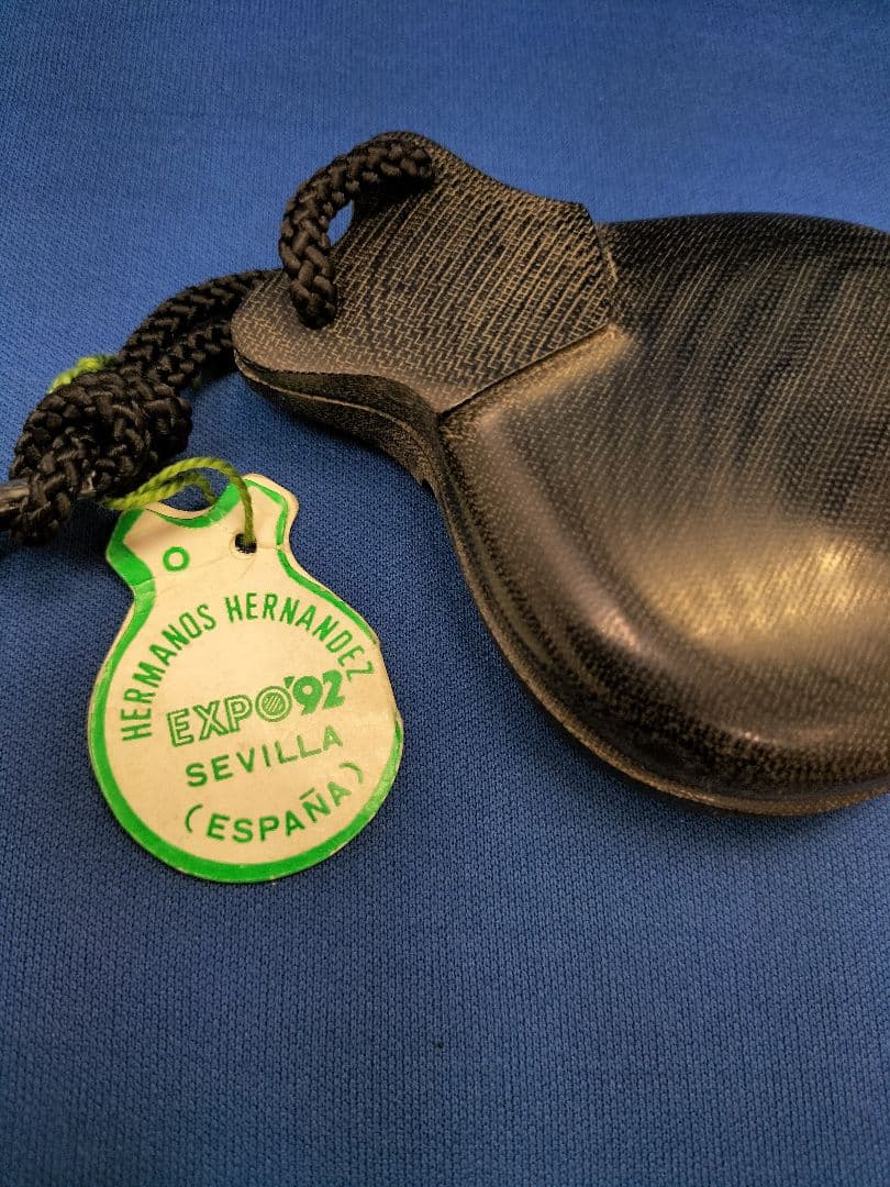 エルマノス製カスタネット EXPO’92タグ付 希少品