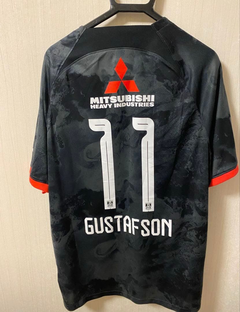 浦和レッズ Nike ユニフォーム 11 GUSTAFSON