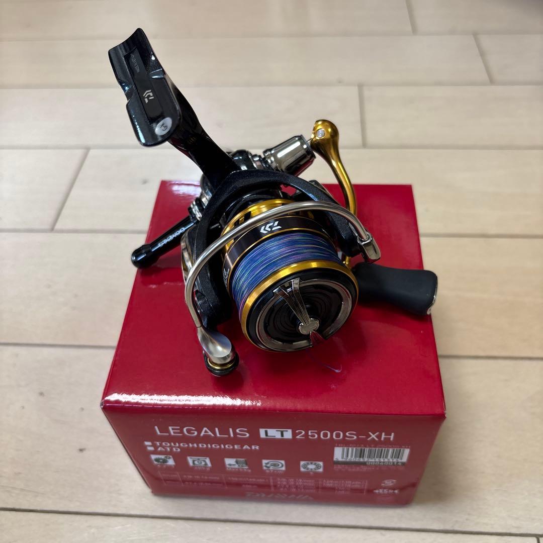 Daiwa 18レガリス LT 2500S-XH リールスタンド付き