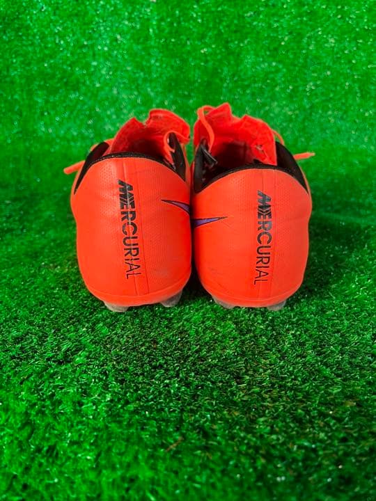 NIKEサッカースパイクマーキュリアルトップモデル