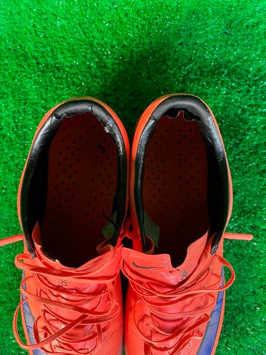 NIKEサッカースパイクマーキュリアルトップモデル