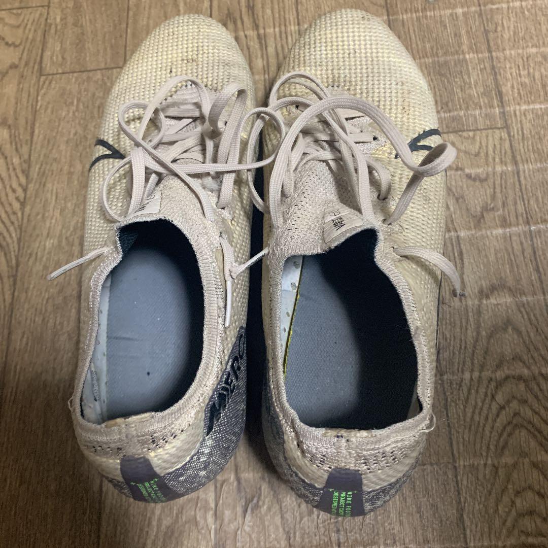 NIKE限定色
