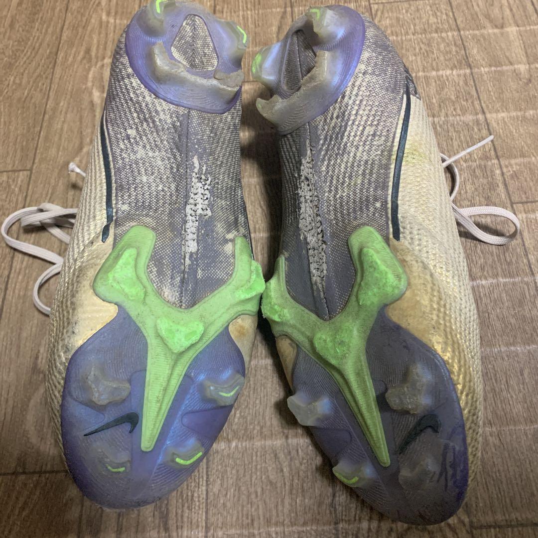 NIKE限定色