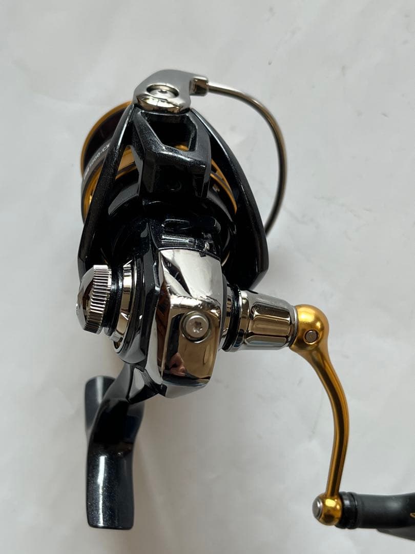 DAIWA スピニングリール　LEGALIS LT3000-CXH