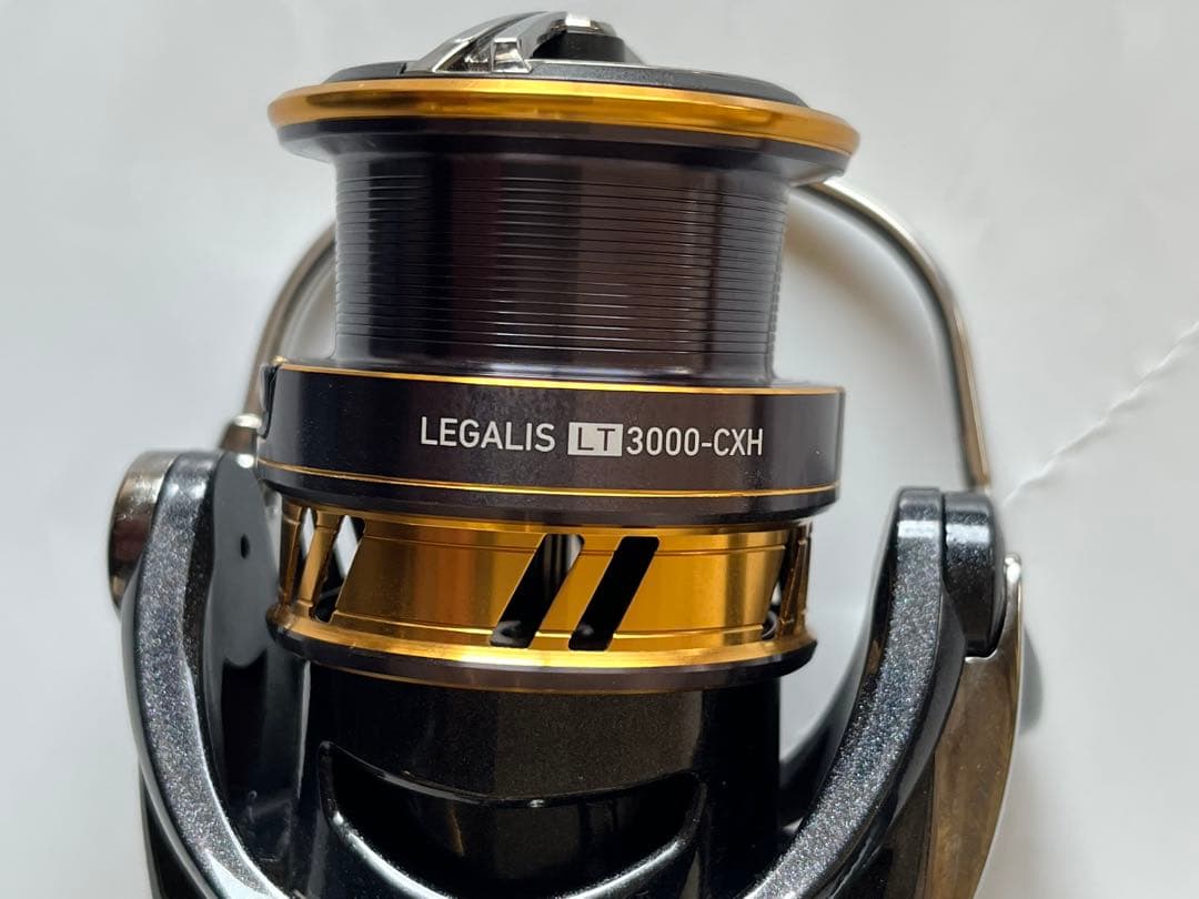 DAIWA スピニングリール　LEGALIS LT3000-CXH