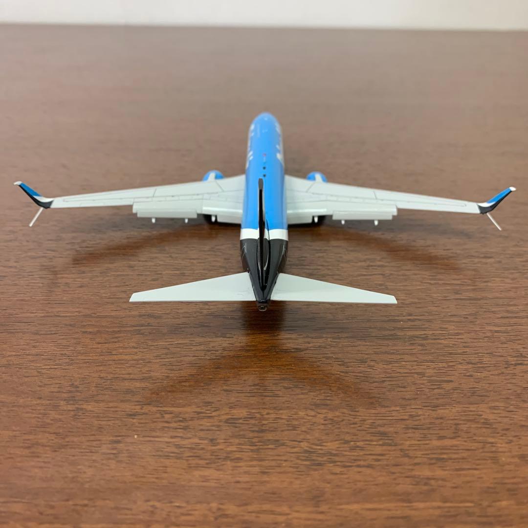 ❶　1/200　アマゾンプライムエア B737-800 N7933A