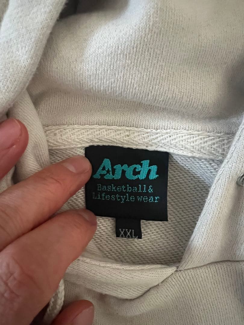 ARCH プルオーバー　オフホワイト