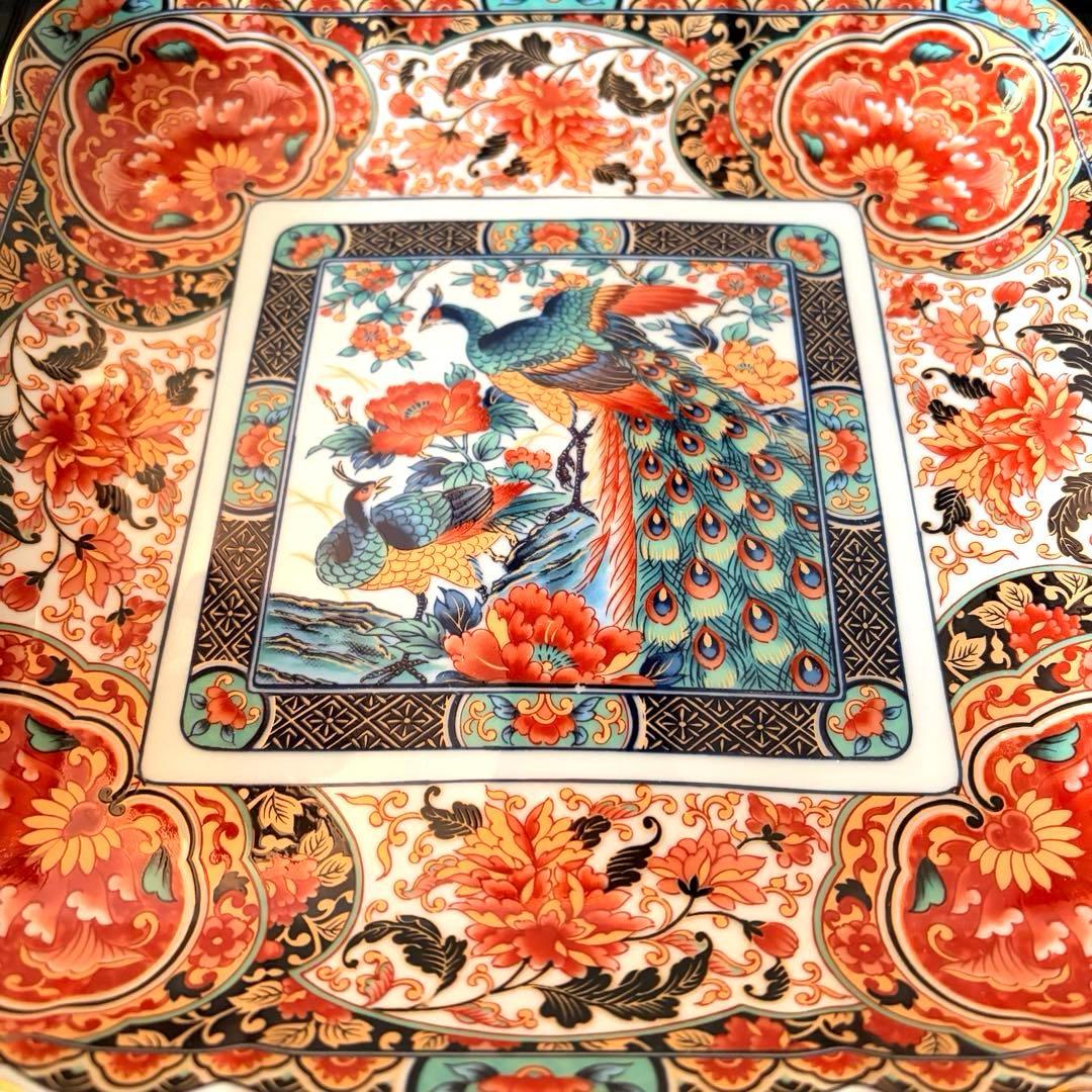 【未使用保管品】有田焼 丸五謹製 孔雀牡丹紋 金彩古伊万里 大鉢 角鉢 飾皿
