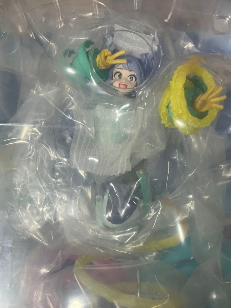 波動ねじれ　フィギュア