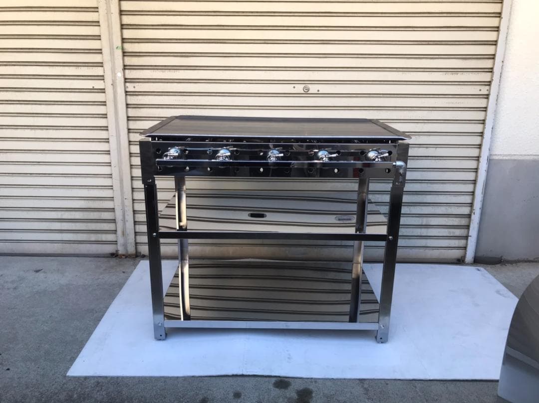 大幅値下げ ９００×５５０【新品　グリドル　鉄板焼　グリラー】台付　天板１枚です