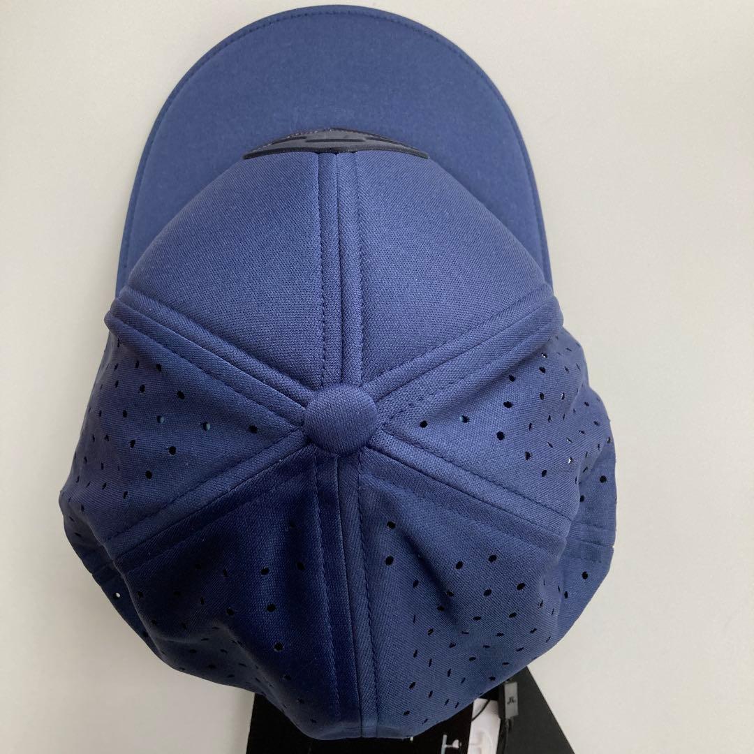 新品 J. LINDEBERG ゴルフメンズ帽子 ネイビーキャップ ロゴワッペン