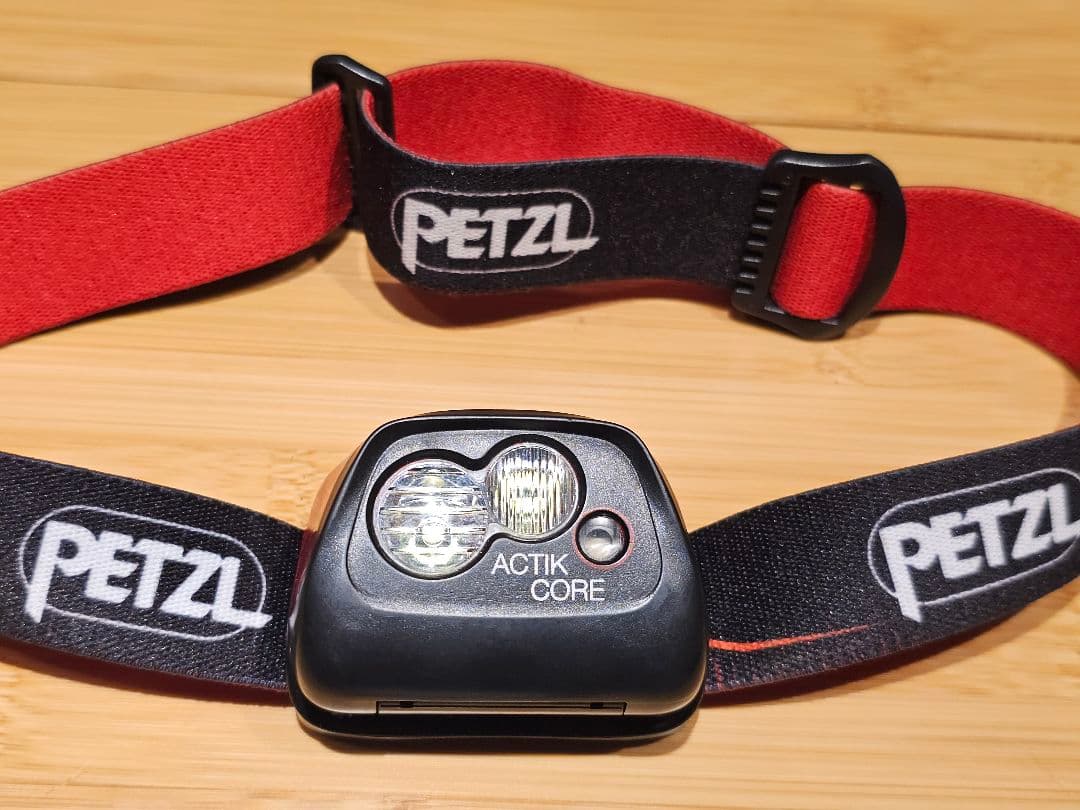 PETZL ヘッドランプ2個 + バッテリー2個 + ランタンケース