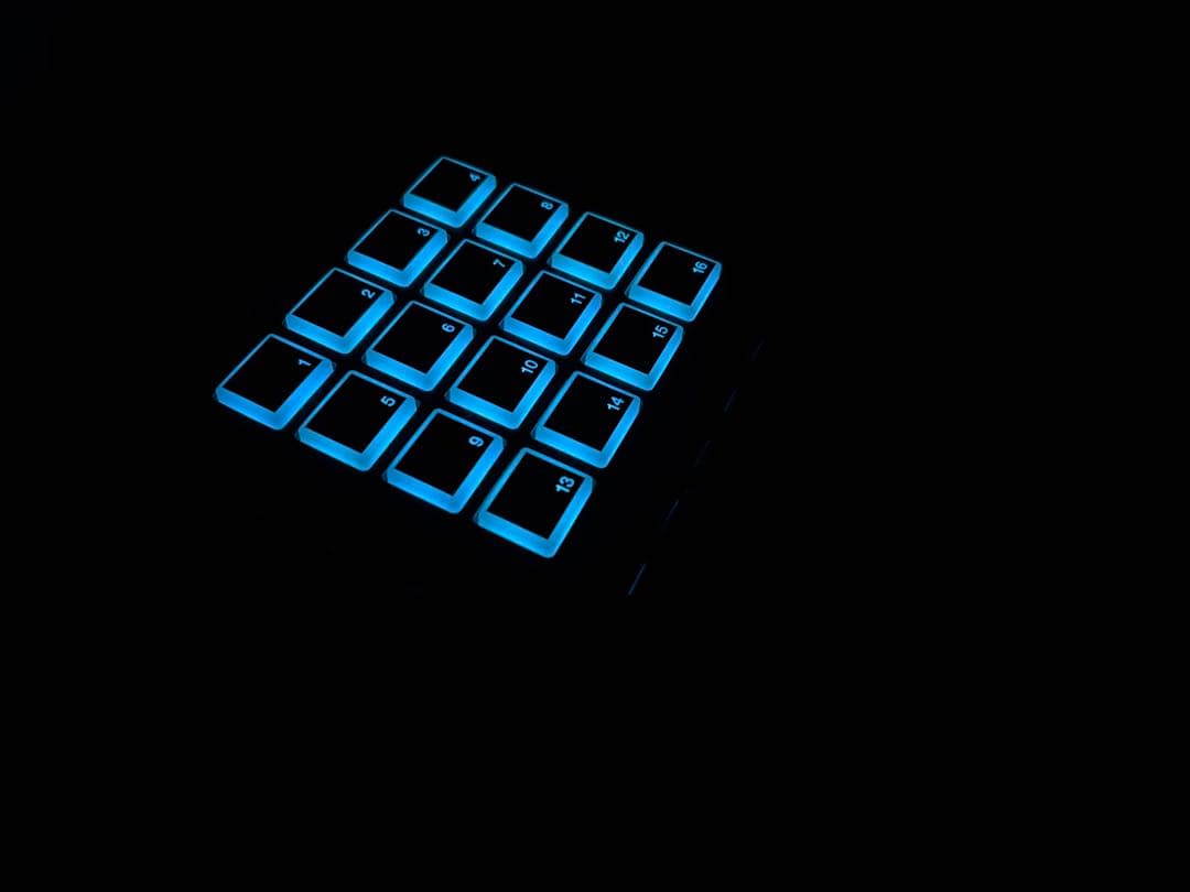 鍵盤楽器 Roland FANTOM 07