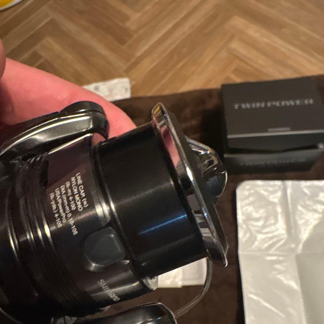 【美品】SHIMANO 24TWIN POWER C2000 スピニングリール