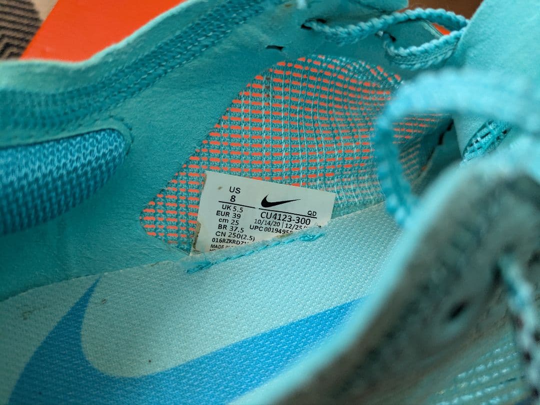 NIKE　ウィメンズ　ヴェイパーフライネクスト％　25cm