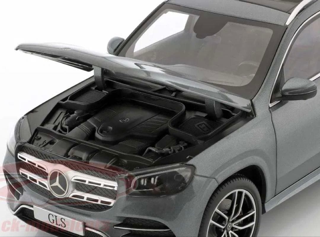 メルセデスAMG特注1/18 Mercedes-Benz GLS