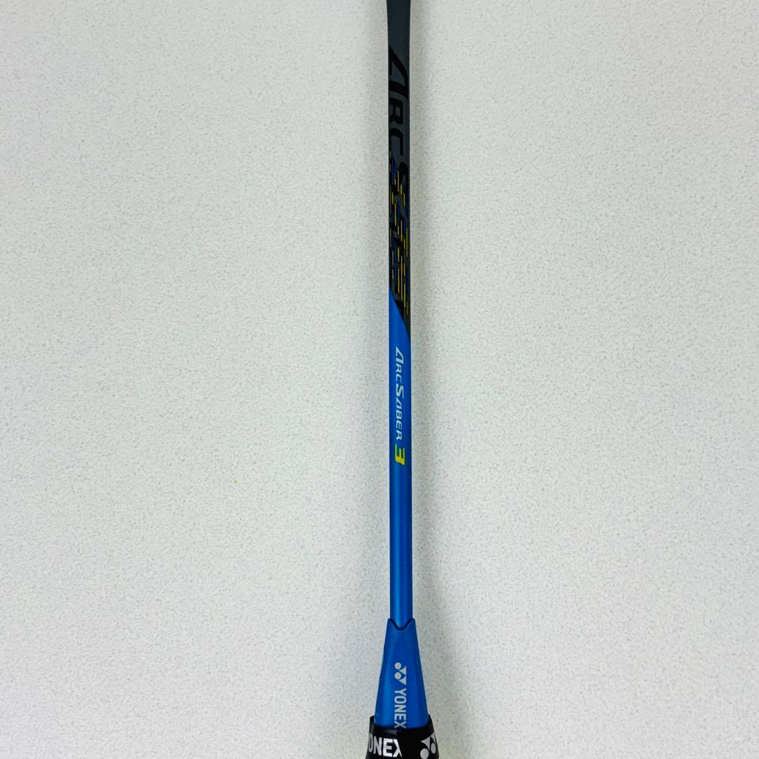 極美品✨ YONEXバドミントンラケット　アークセイバー3 ARCSABER 3