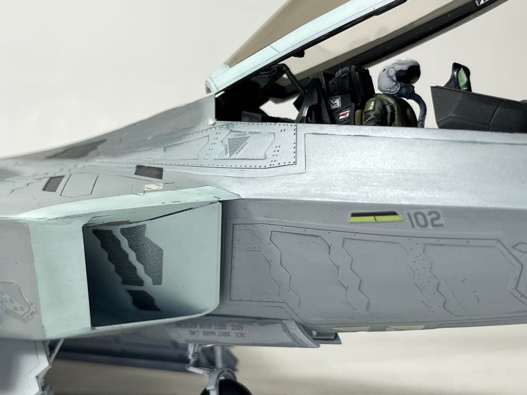 ハセガワ 1/48 F-22 （完成品）
