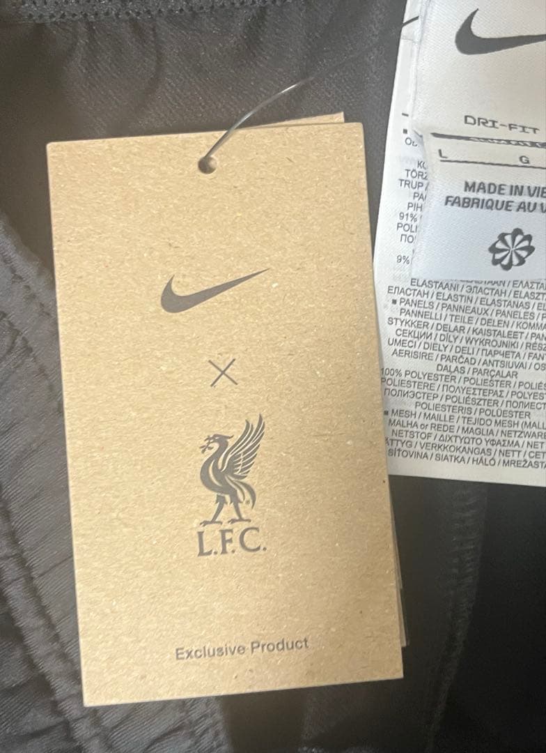 NIKE リバプール　トラックパンツ　トレーニングパンツ　ジャージ下　新品　L