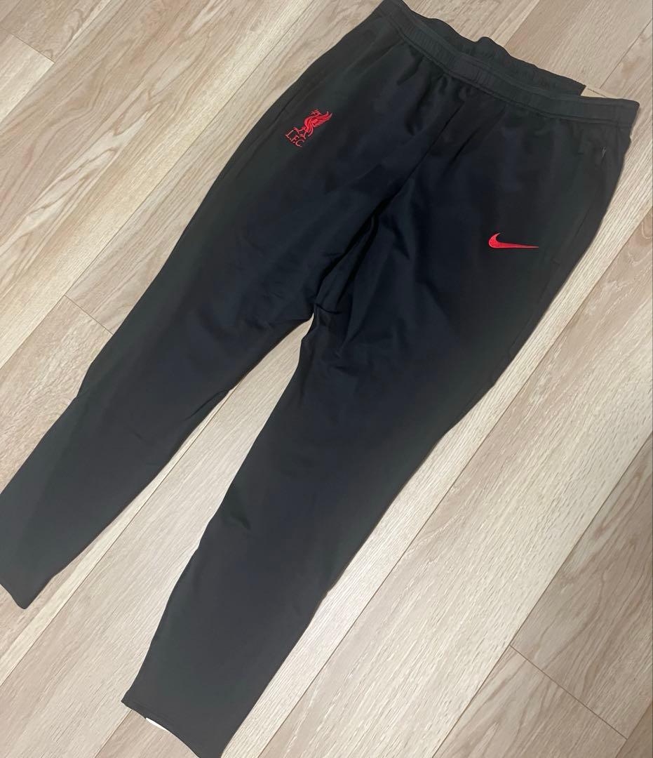 NIKE リバプール　トラックパンツ　トレーニングパンツ　ジャージ下　新品　L