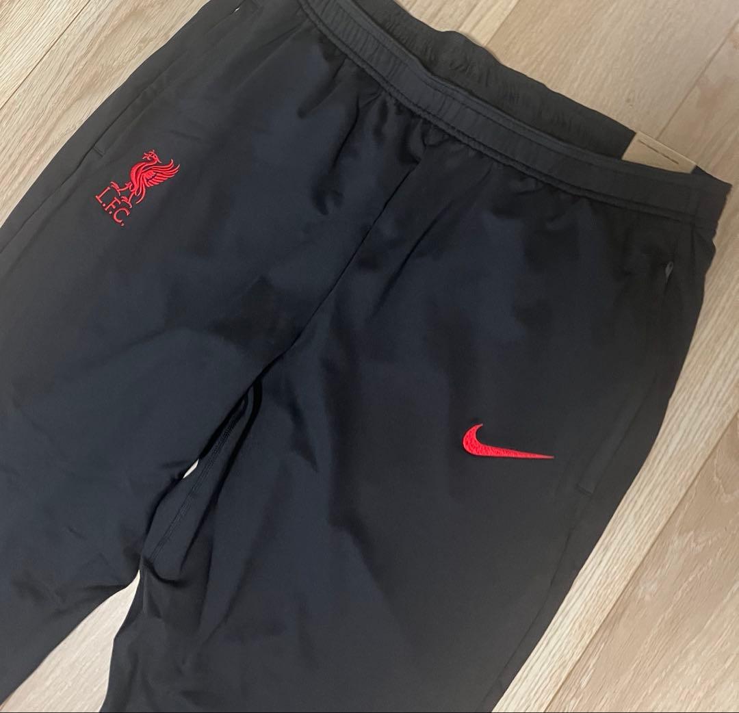 NIKE リバプール　トラックパンツ　トレーニングパンツ　ジャージ下　新品　L