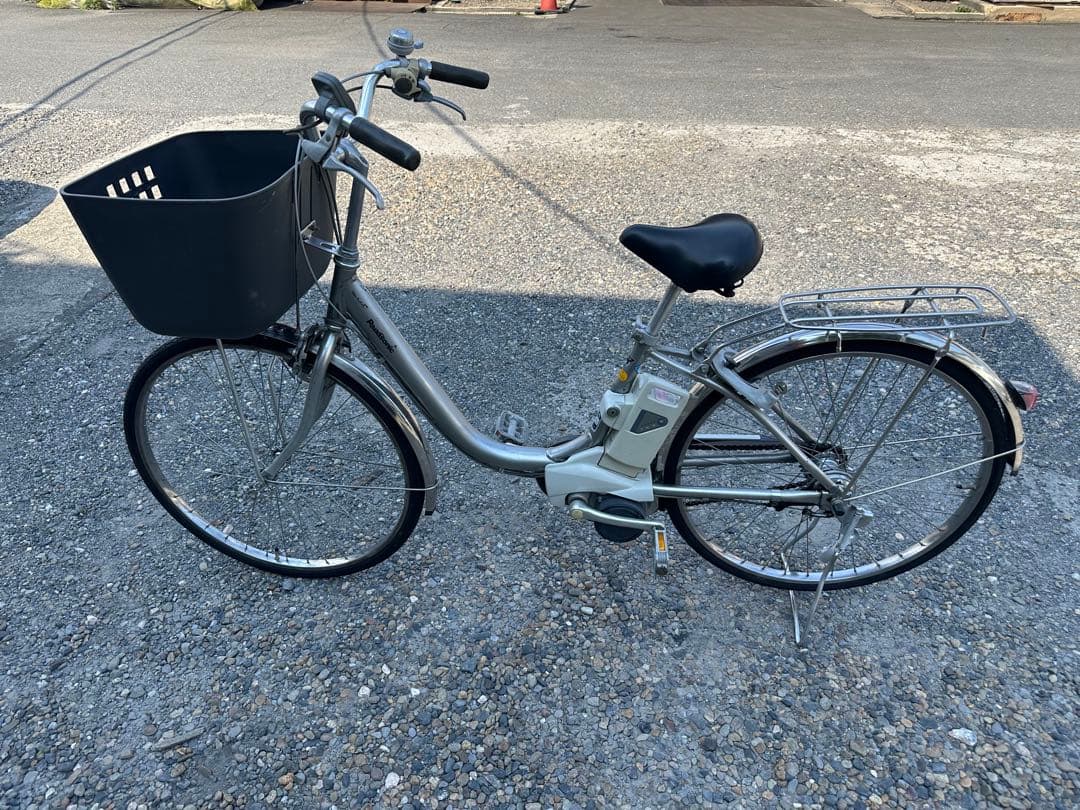 電動アシスト自転車 シルバー 前カゴ付き