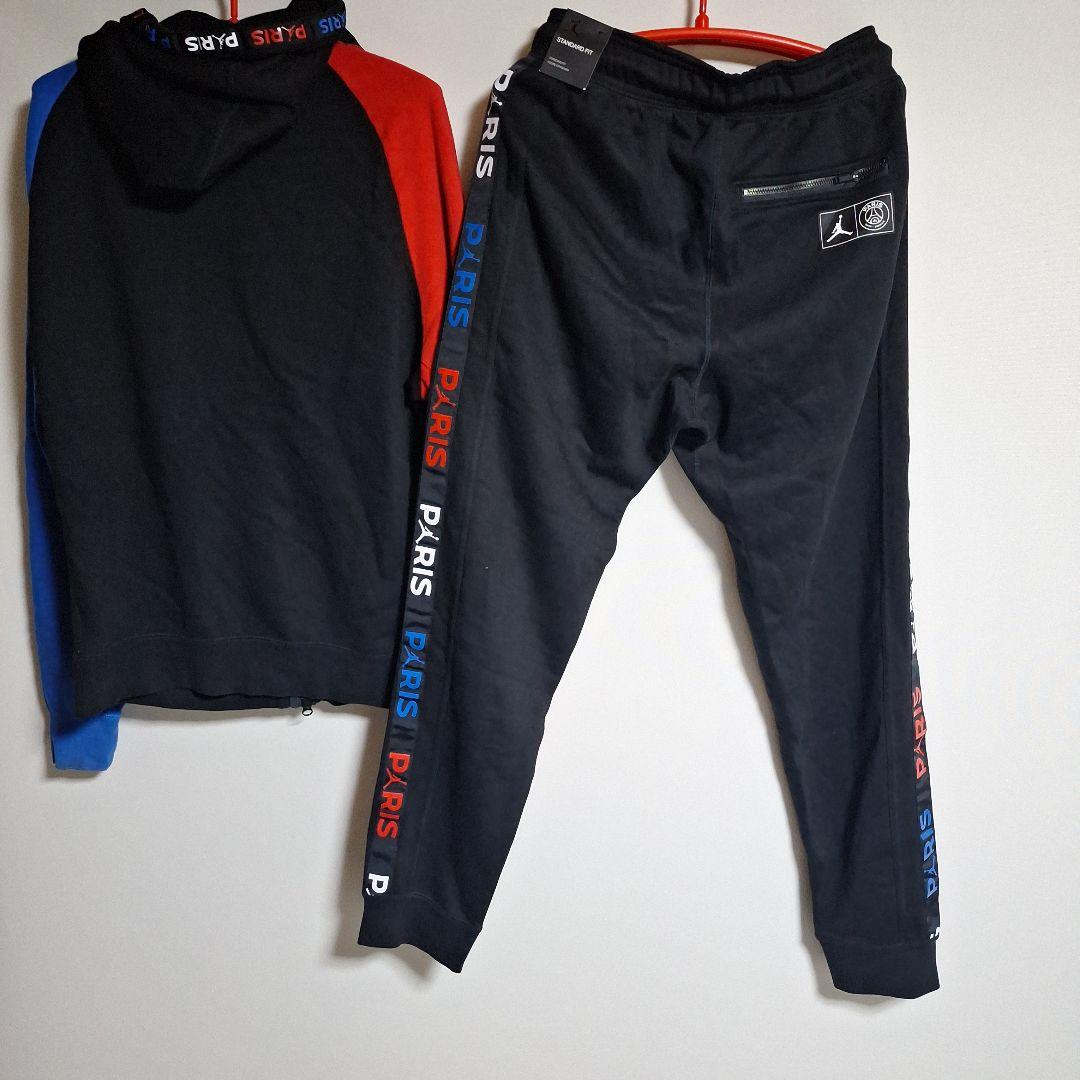 し*ん様 新品タグ付き　パリサンジェルマン NIKE JORDAN スウェット