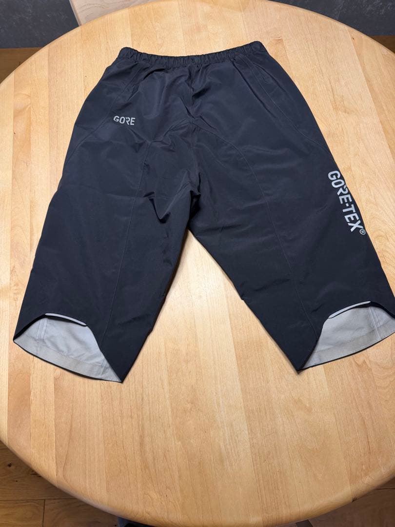 Gorewear GORE-TEX 防水ショートパンツ M 黒