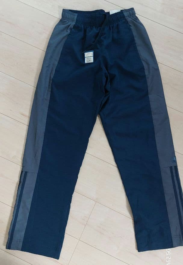 adidas 定価1.2万円　トレーニングウェア上下セット ネイビー/グレー　S