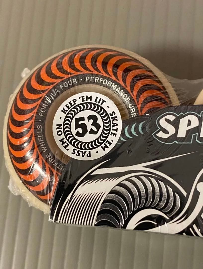 Spitfireウィール F4シリーズ Classic 53mm/97duro